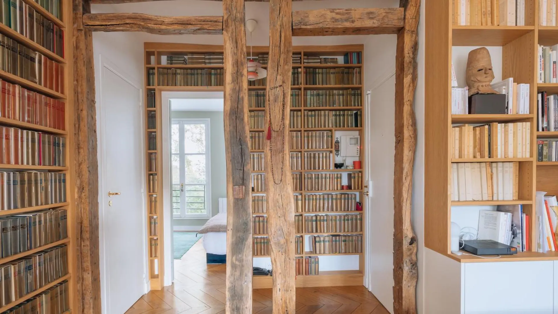 Modern Rustic-style 7th Arrondissement! Apartman Párizs