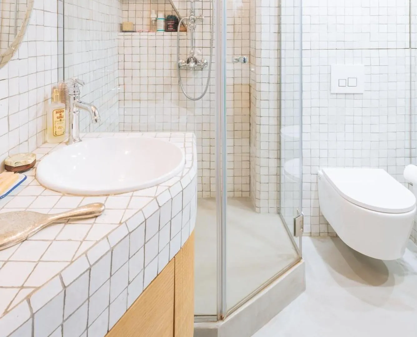 Modern Rustic-style 7th Arrondissement! *