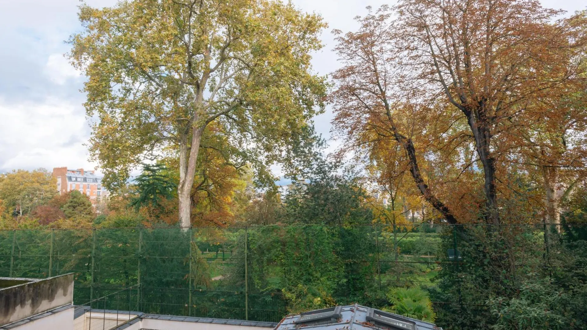Modern Rustic-style 7th Arrondissement! Apartman