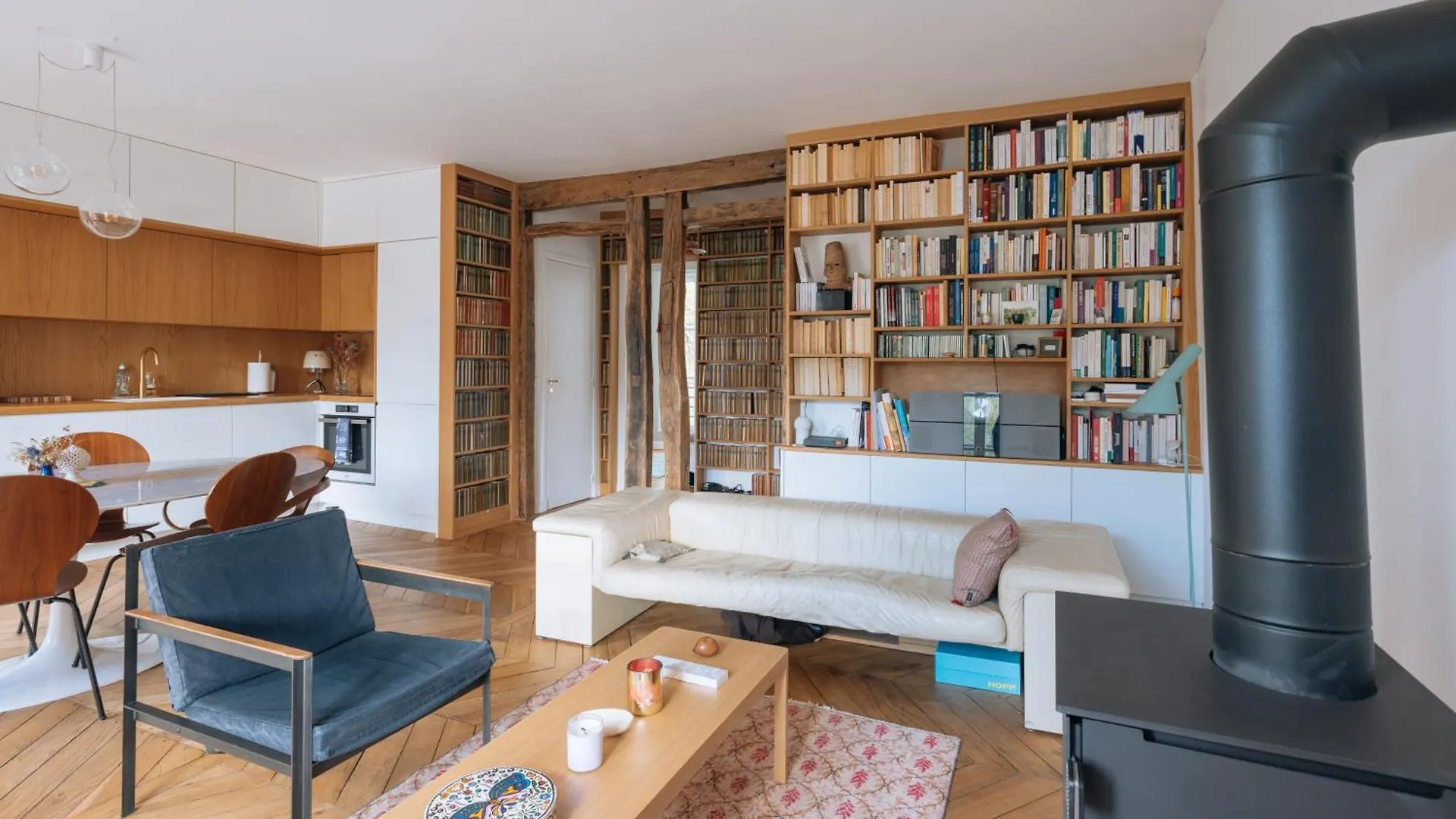 Modern Rustic-style 7th Arrondissement! Apartman Párizs
